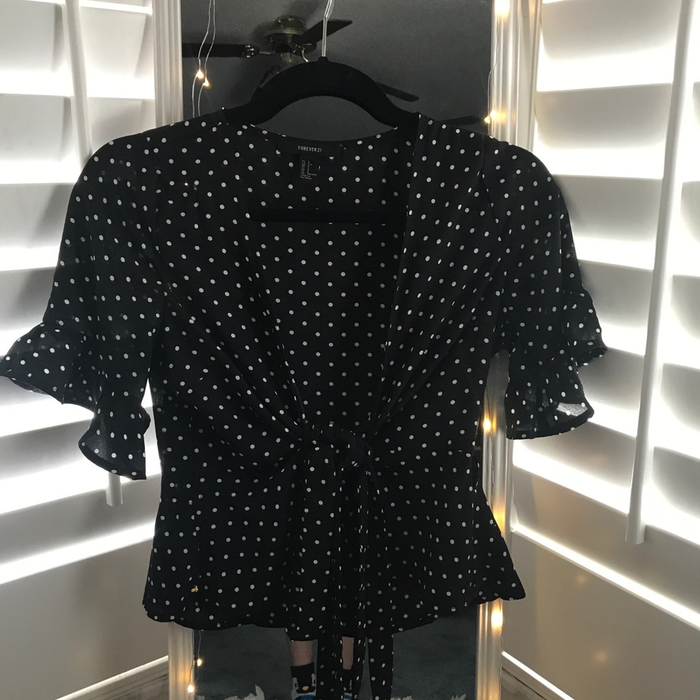 • Poka Dot Wrap Top • - Picture 2 of 4